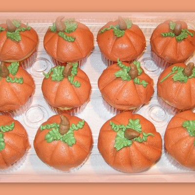Buttercream Pumpkin Cupcakes