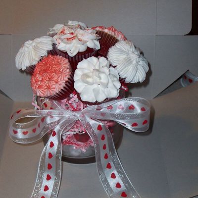 Valentine's Day Cupcake Bouquet