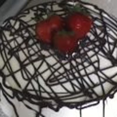 Lace Chocolate Strawberry Cake