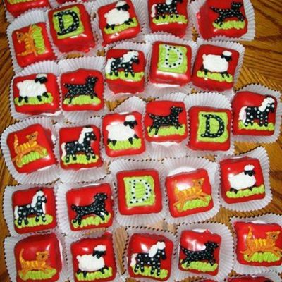 Barnyard Dance Petits Fours
