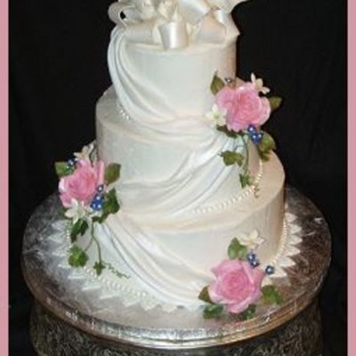 Stephanie_Wedding_Cake.png