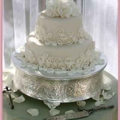 Ivory Fondant With Swirls