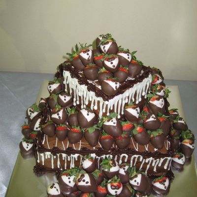 Chocolate Strawberry Tuxedo Grooms Cake