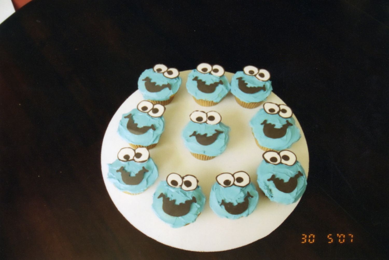 Cookie Monster Cupcakes