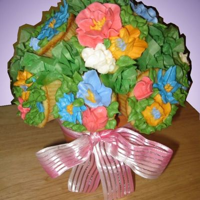 First Cupcake Bouquet