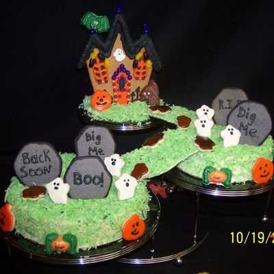 Halloween House/grave Yard