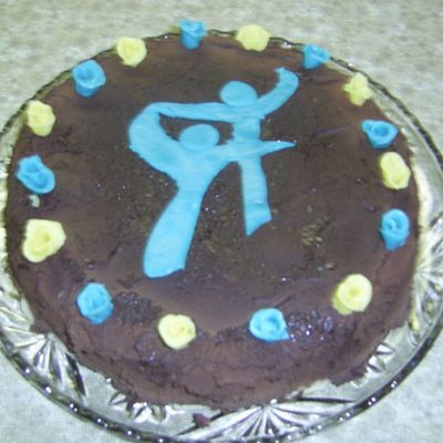 Cake Whith Gymnastics Logo