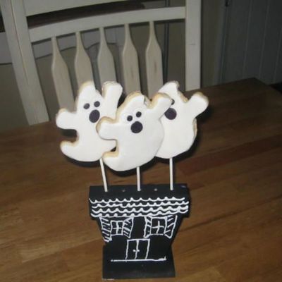 Haunted House And Ghosts