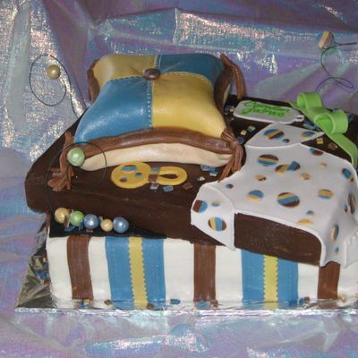 Gift Box/pillow Cake
