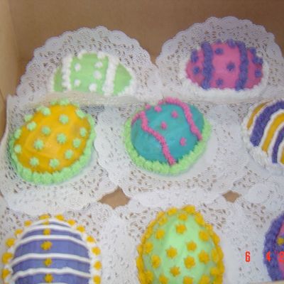 Easter Egg Cupcakes
