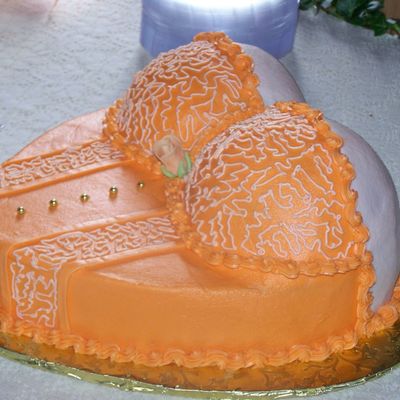 Bustier Cake