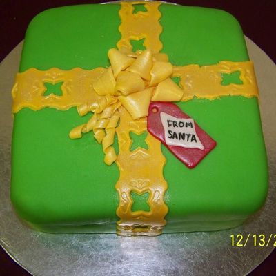 Christmas Present - Fondant/gumpaste Final