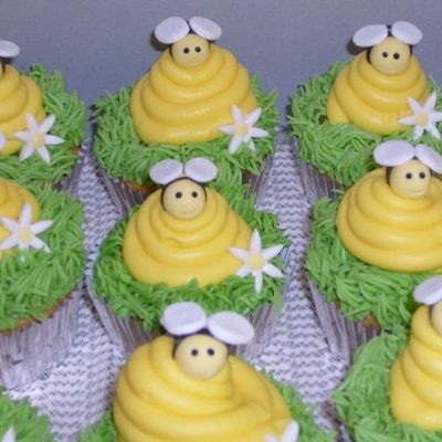 Bee Cupcakes