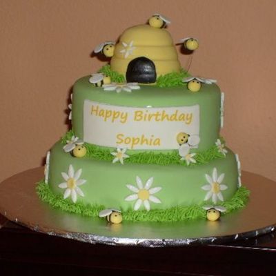 Bee Birthday Cake
