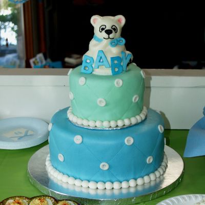 Baby Bear Shower Cake