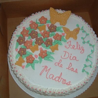 Mother's Day Cake With Chocolate Flowers