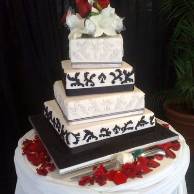 Black And White Wedding Cake