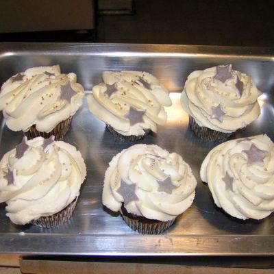 Silver Star Cupcakes