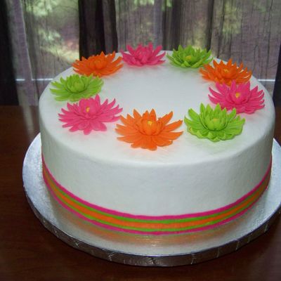 Gerbera Daisy Shower Cake