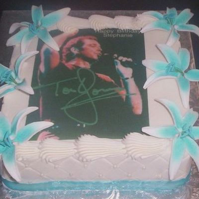 Tom Jones Cake