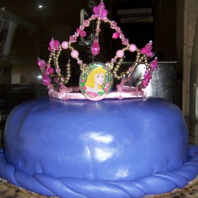 Her Majesty's Cake