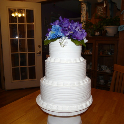 Round Wedding Cake