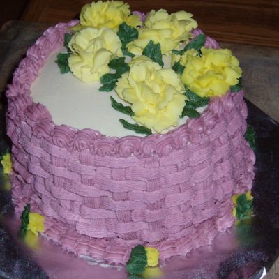 Yellow Cake With Strawberry Bc