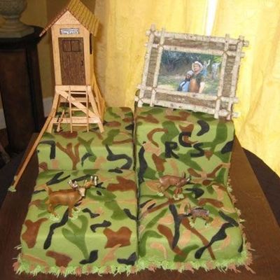 Camo Grooms Cake