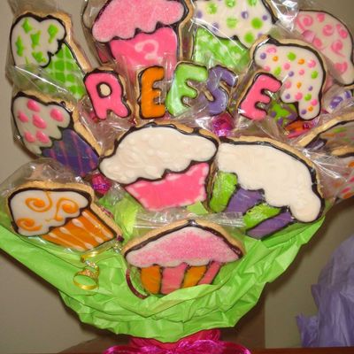 Reese 3Bd Cookie Bouquet