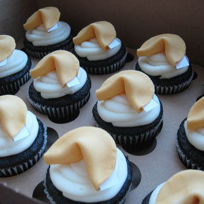 Fortune Cookie Cupcakes