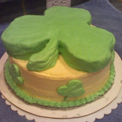 Shamrock Cake