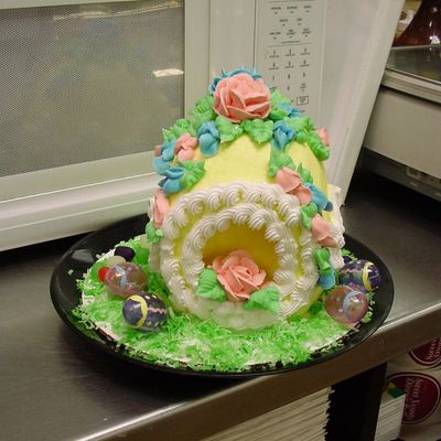 3-D Easter Egg Cake