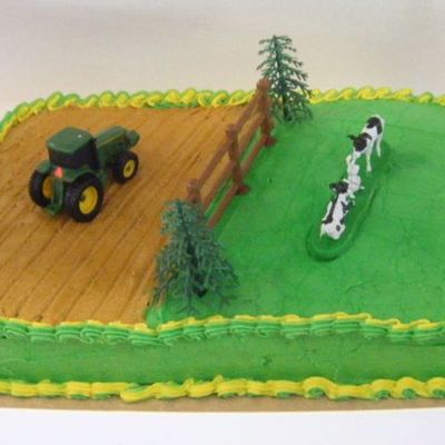 John Deere Cake