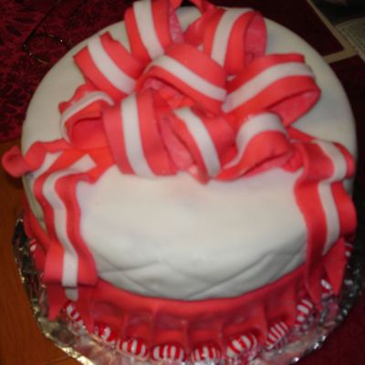 Peppermint Candy Christmas Cake With Bow