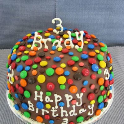 Brady's Party Pinata Cake