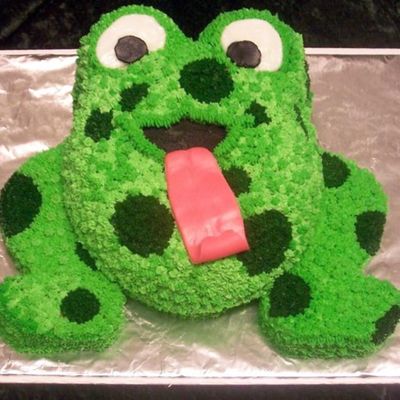 Froggie Cake