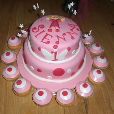 Girls 1St Birthday Cake
