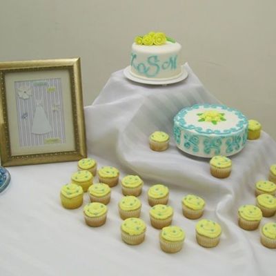 Bridal Shower Cakes And Cupcakes