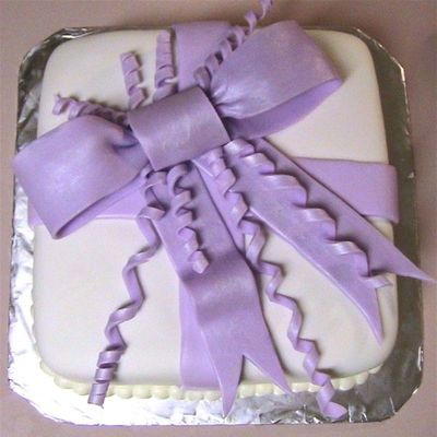Lavender Present Cake