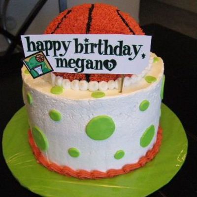 Megan's B-Ball Cake.