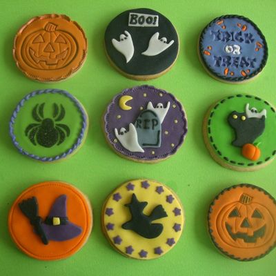 Halloween Fondant Cookies