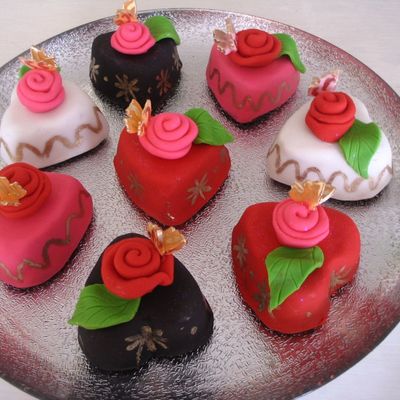 San Valentine&acirc;&acute;s Mini Cakes