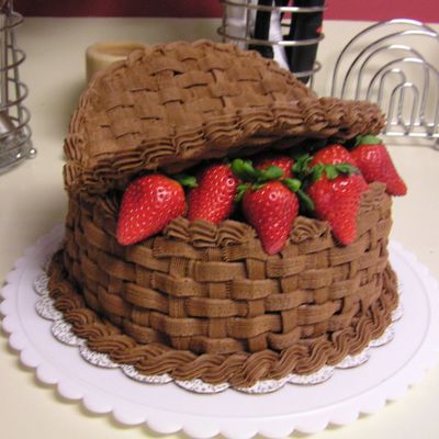 Chocolate Basket Cake