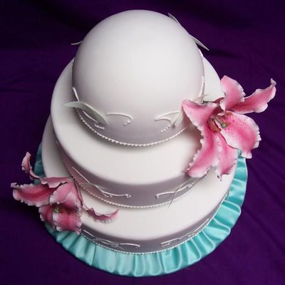 Show Cake With Mint Colour