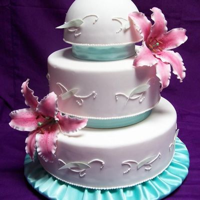 Show Cake With Mint Colour