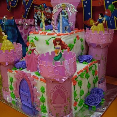 Disney Princess Castle Cake 2