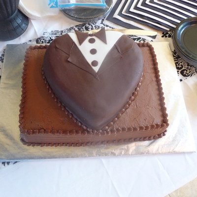 Chocolate Tuxedo Groom's Cake