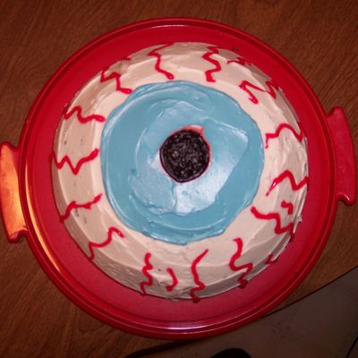 Eyeball Cake