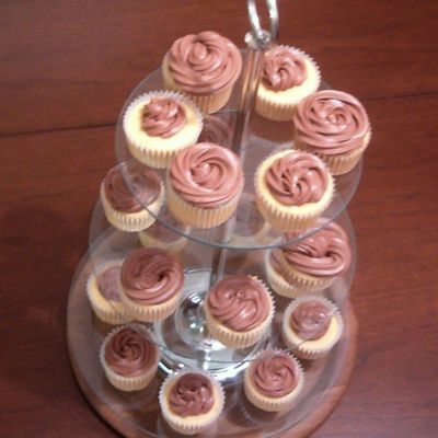 Swirly Peanut Butter Cupcakes