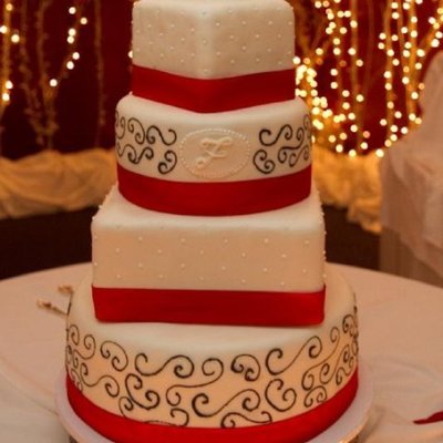 My First Real Wedding Cake!